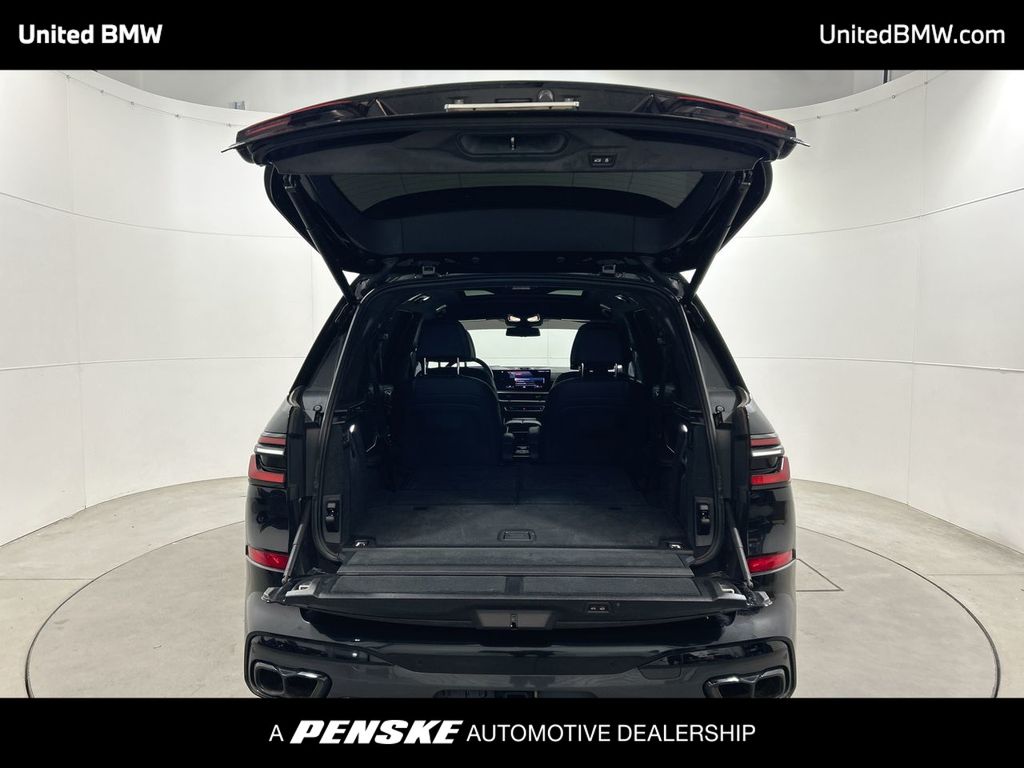 Thumbnail: 2023 BMW X7 - 22