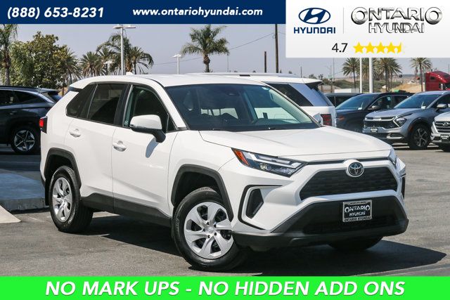 2024 Toyota RAV4 LE