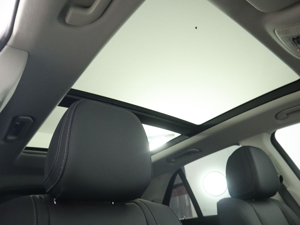 Thumbnail: 2026 Mercedes-Benz GLE - 20