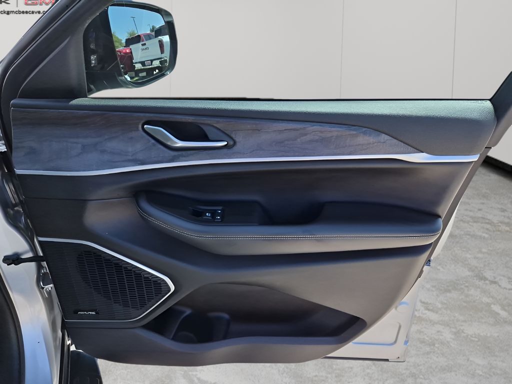 Used 2023 Silver Jeep Limited image 13