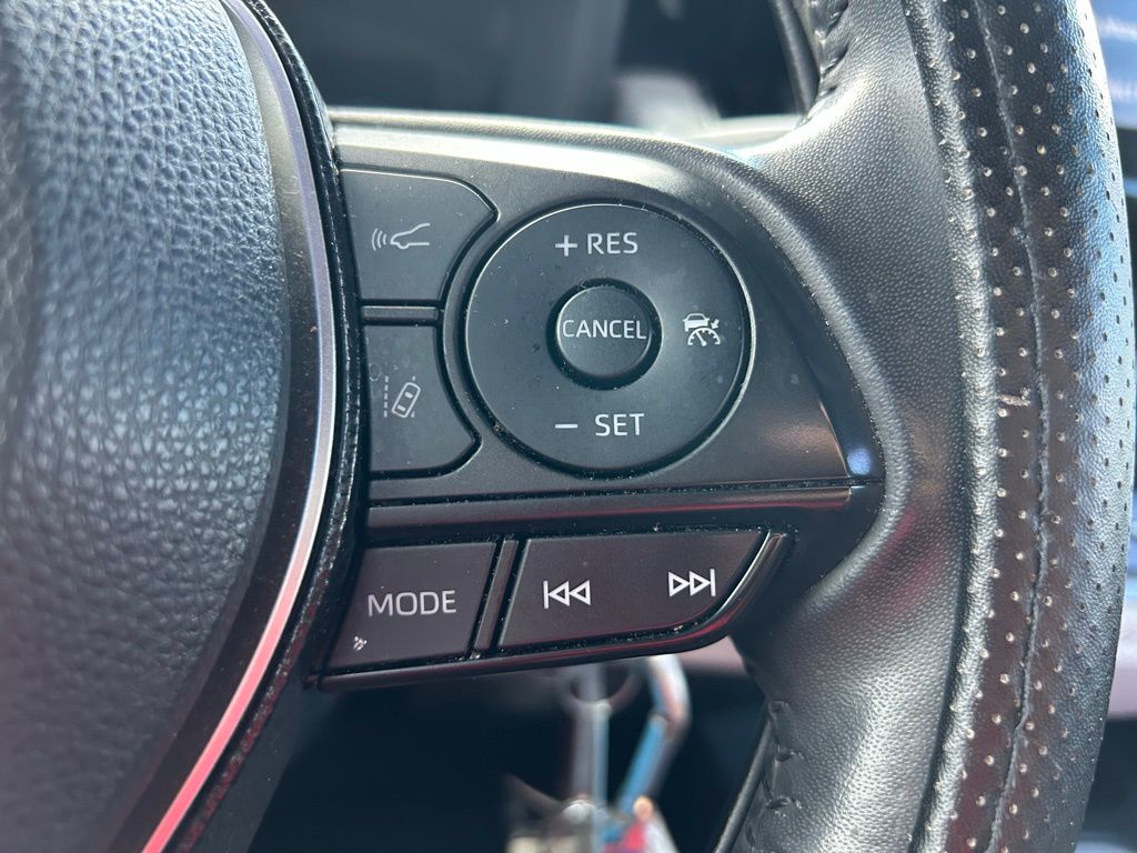 Thumbnail: 2021 Toyota Corolla - 18