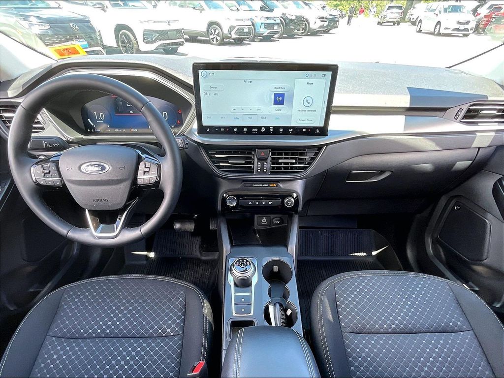 2025 Ford Escape — photo 20