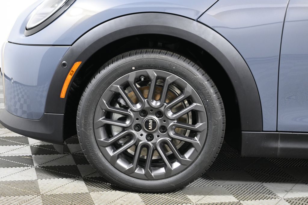 Thumbnail: 2026 MINI Cooper - 18