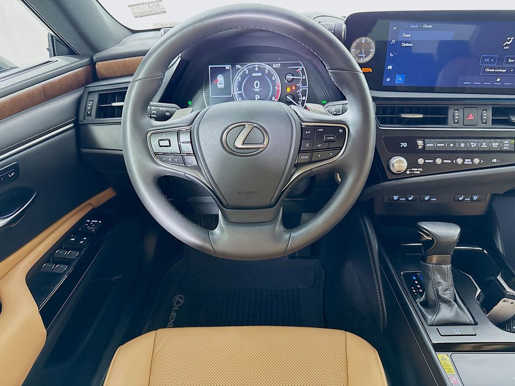 Thumbnail: 2023 Lexus ES - 22