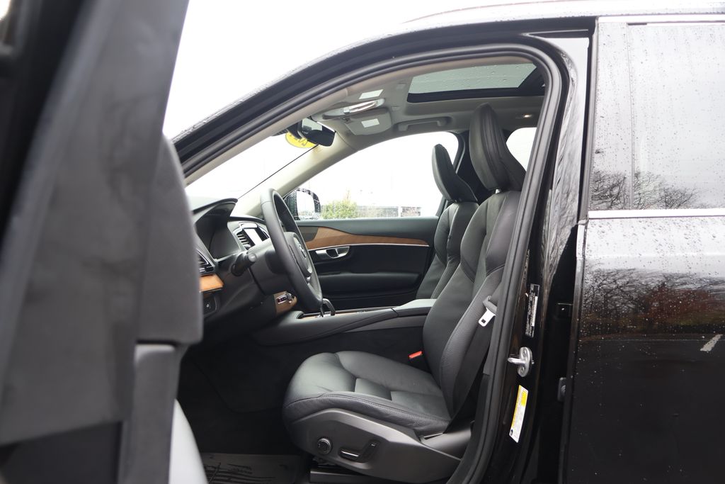 Thumbnail: 2024 Volvo XC90 - 31