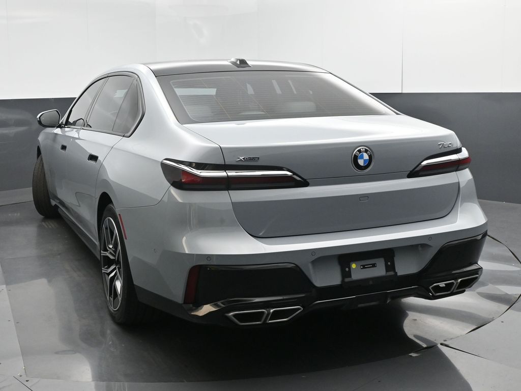 2024 BMW 760i xDrive