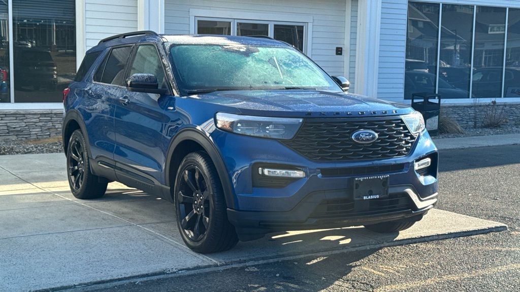2022 Ford Explorer ST-Line AWD