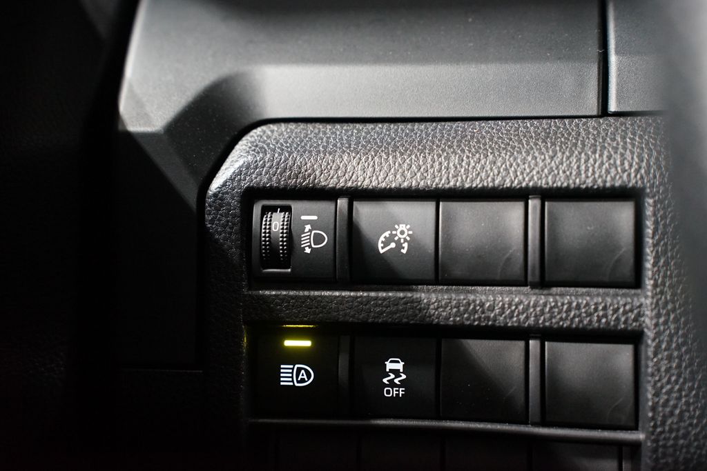 Thumbnail: 2024 Toyota Tacoma - 24