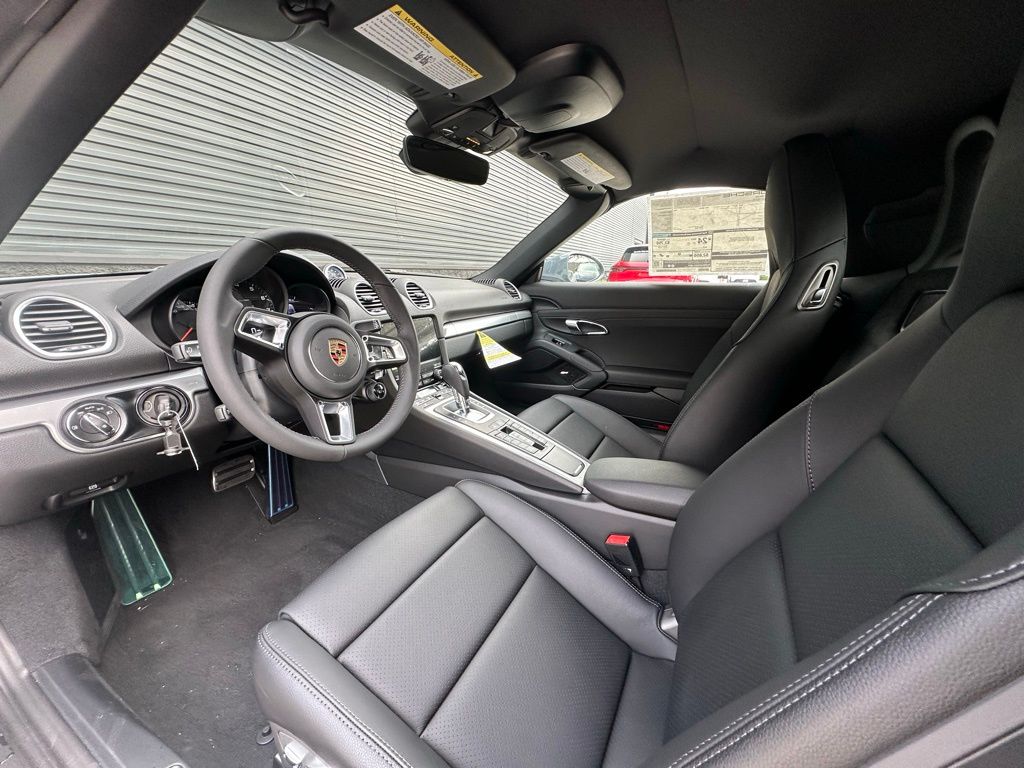 2025 Porsche 718 Boxster  4
