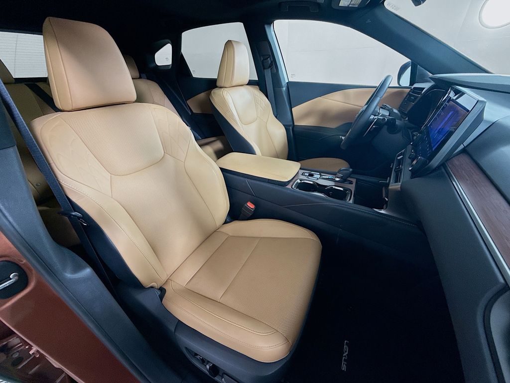 Thumbnail: 2025 Lexus RX - 29