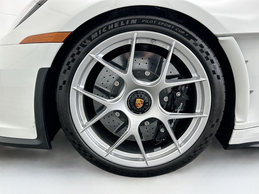 Thumbnail: 2024 Porsche 911 - 27