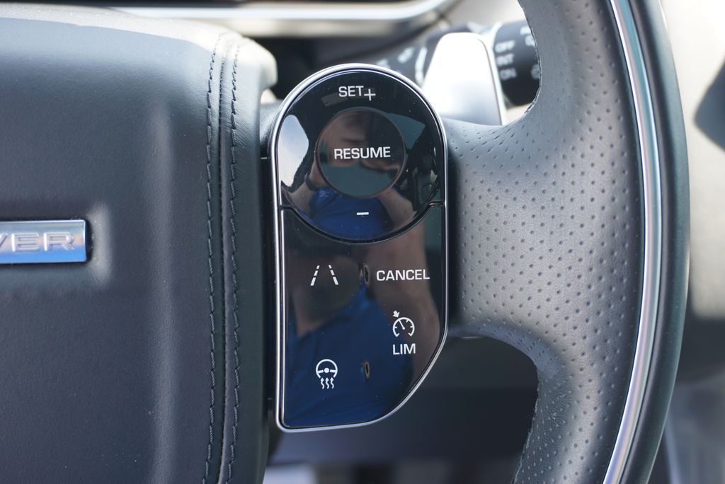 Thumbnail: 2020 Land Rover Range Rover Sport - 19