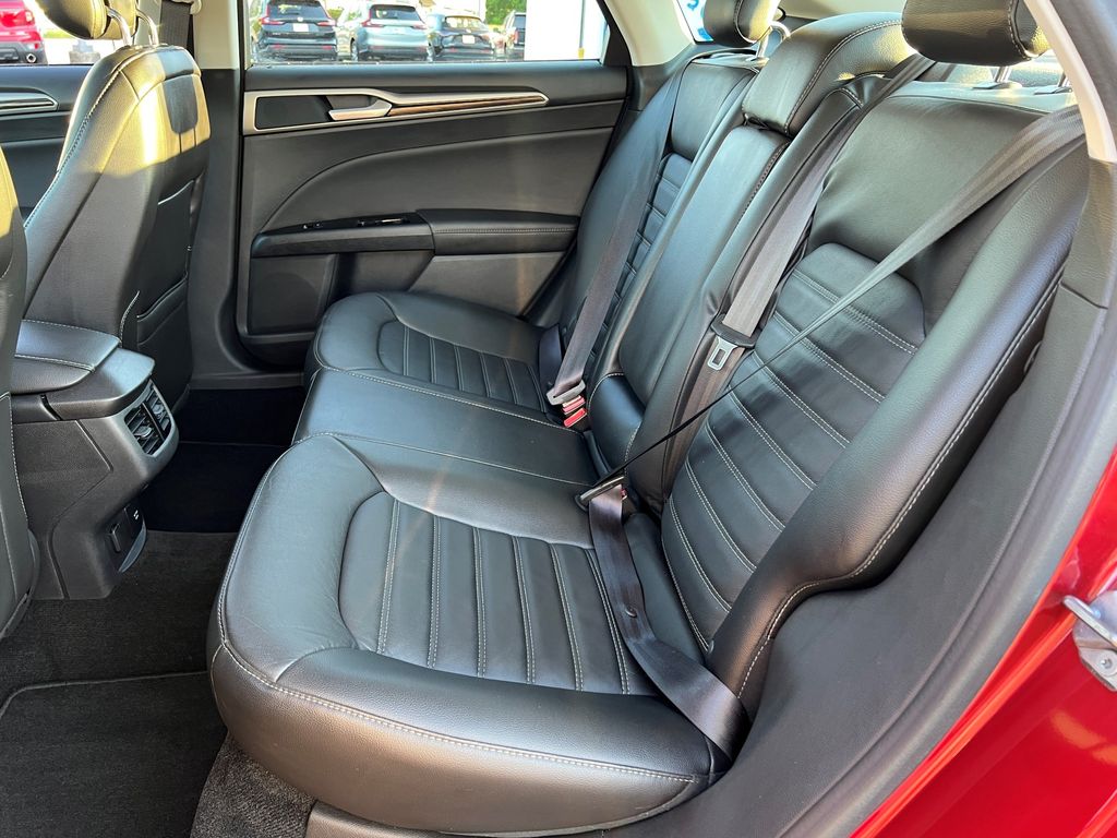 2013 Ford Fusion Hybrid SE