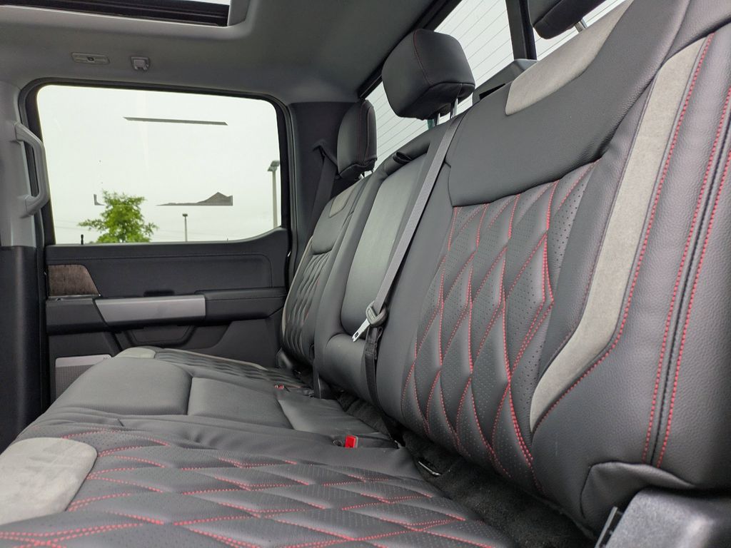 2026 Ford F-250 Super Duty Black Widow