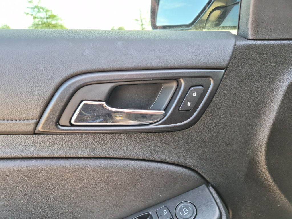 Used Car 2019 Chevrolet Suburban  Lt For Sale Under $20,000 In Austin, Texas