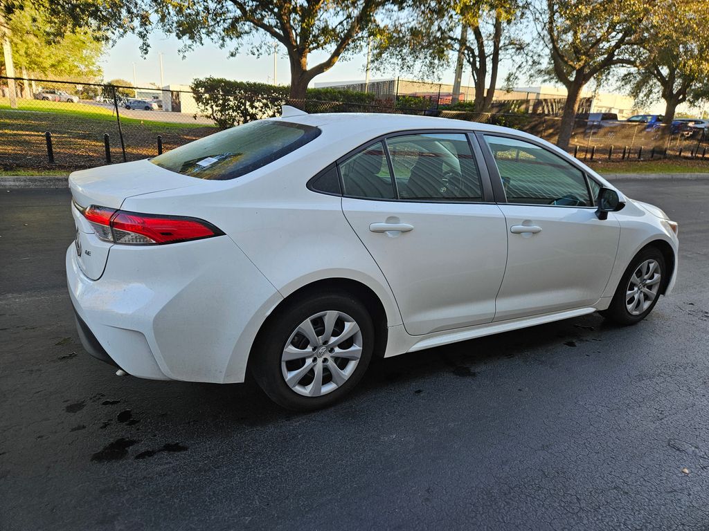 2023 Toyota Corolla LE 5