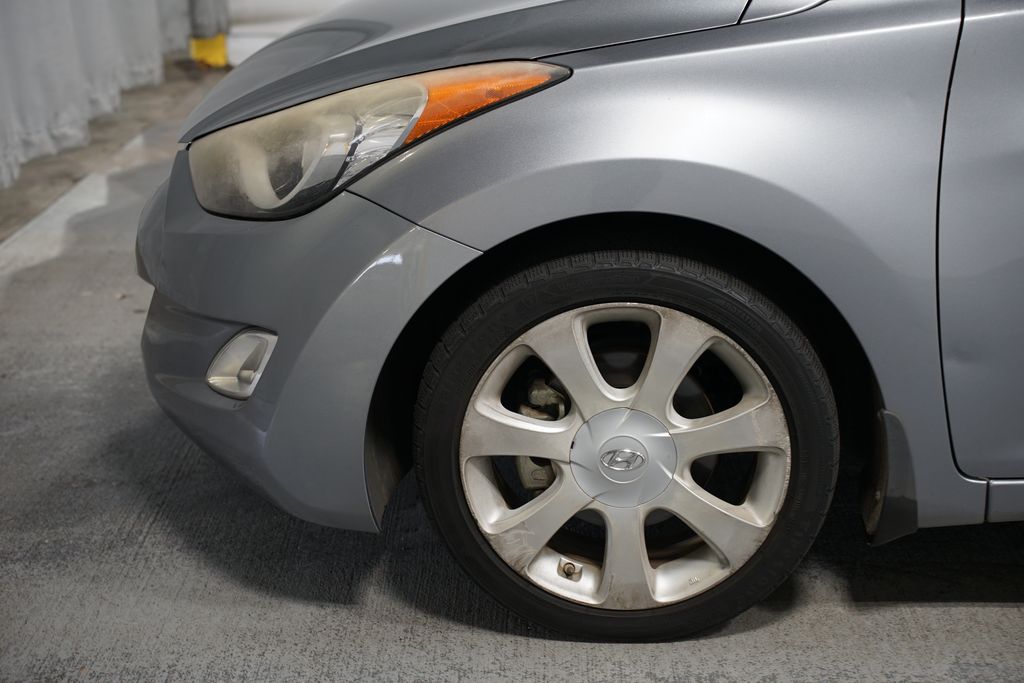 Thumbnail: 2013 Hyundai Elantra - 5