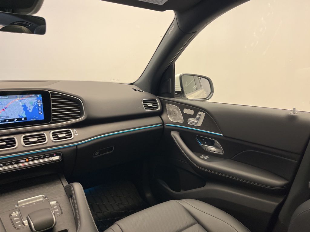 Thumbnail: 2023 Mercedes-Benz GLE - 26