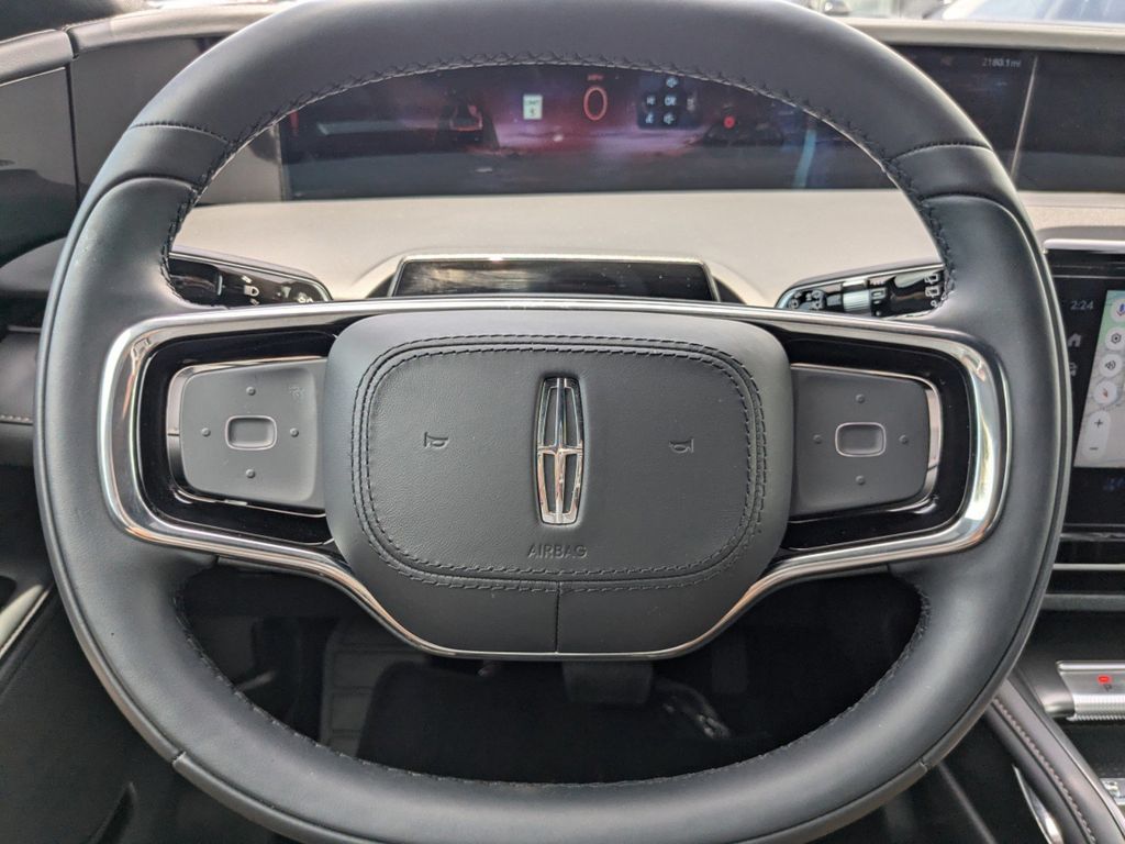 2025 Lincoln Nautilus Hybrid Premiere