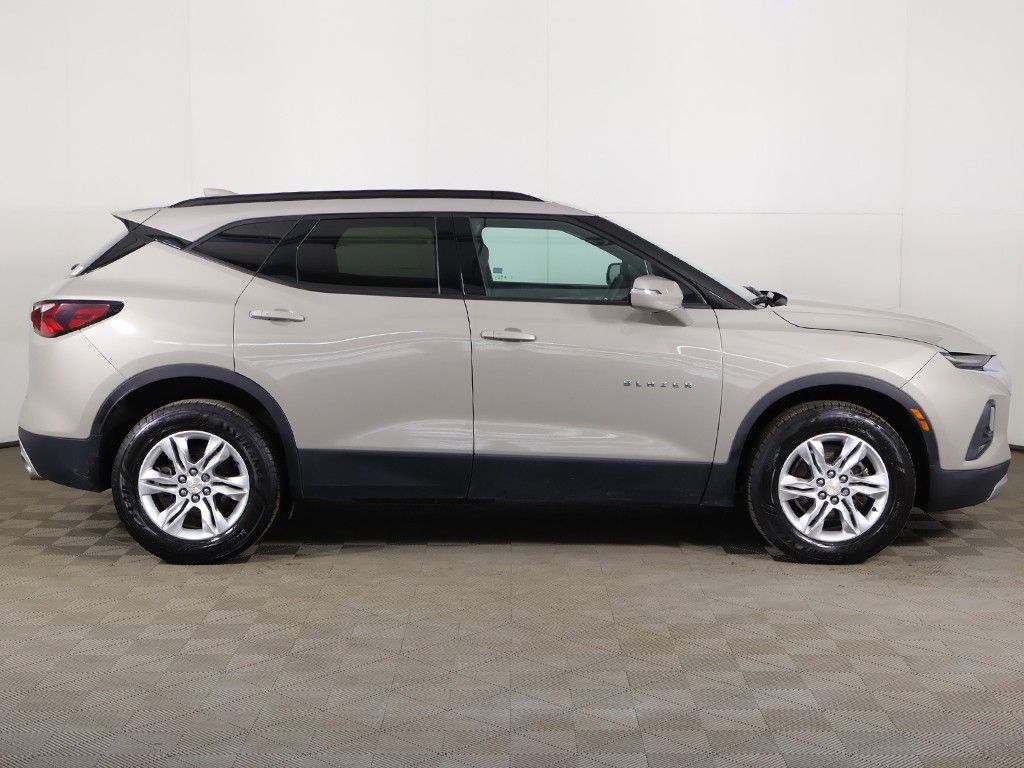 Used 2021 Gray Chevrolet LT image 19