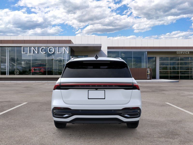 Thumbnail: 2026 Lincoln Nautilus - 5