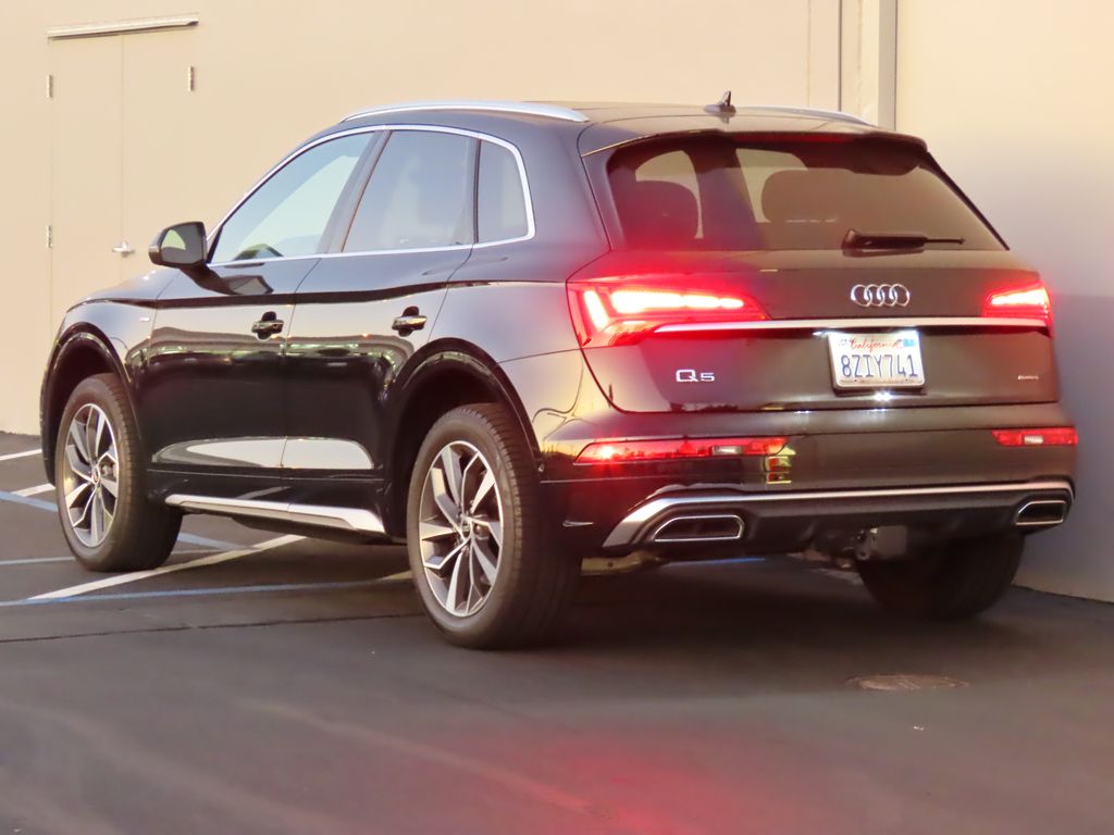 2022 Audi Q5 45 S line Prestige 3