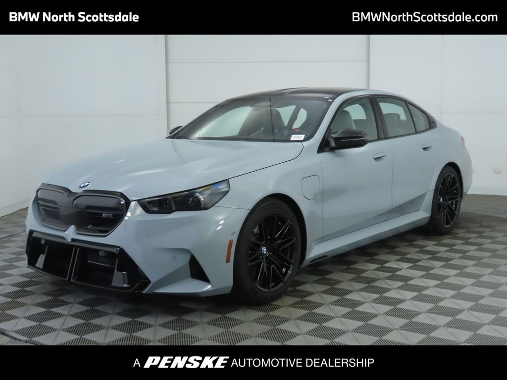 Thumbnail: 2026 BMW M5 - 1