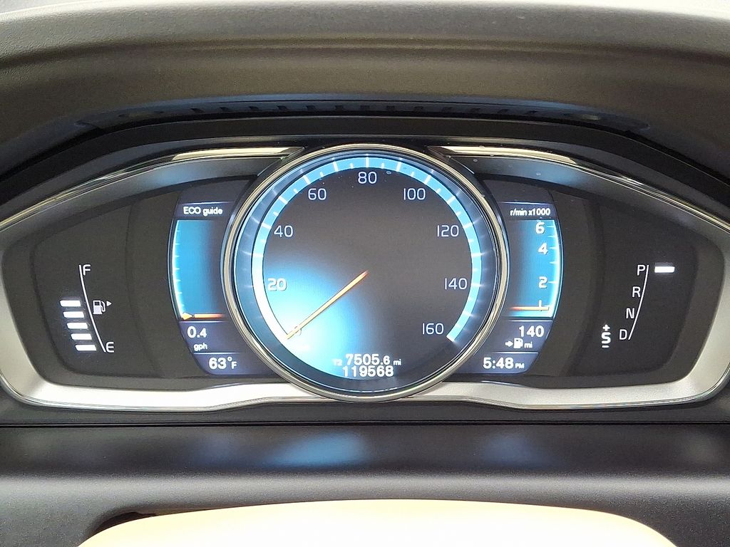 Thumbnail: 2016 Volvo XC60 - 22