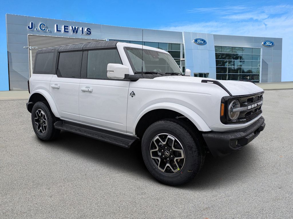 2025 Ford Bronco Outer Banks