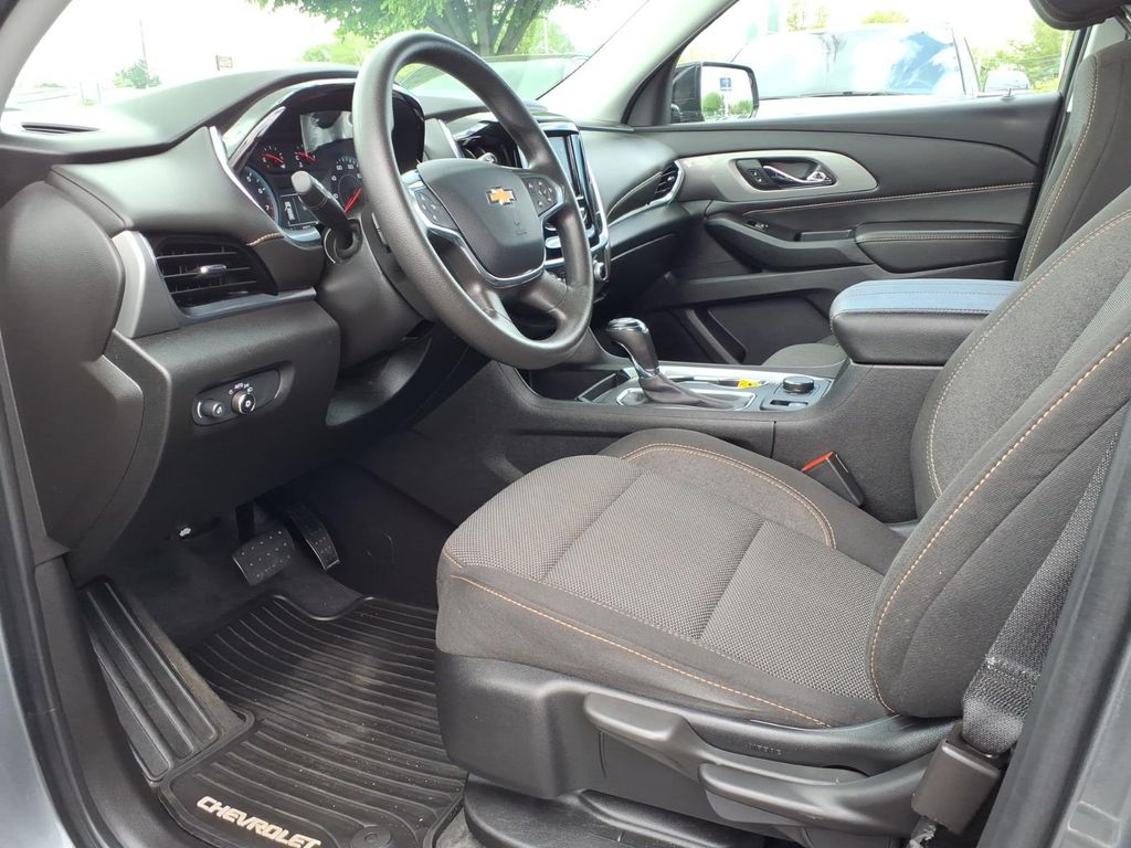 used 2020 Chevrolet Traverse car, priced at $17,300