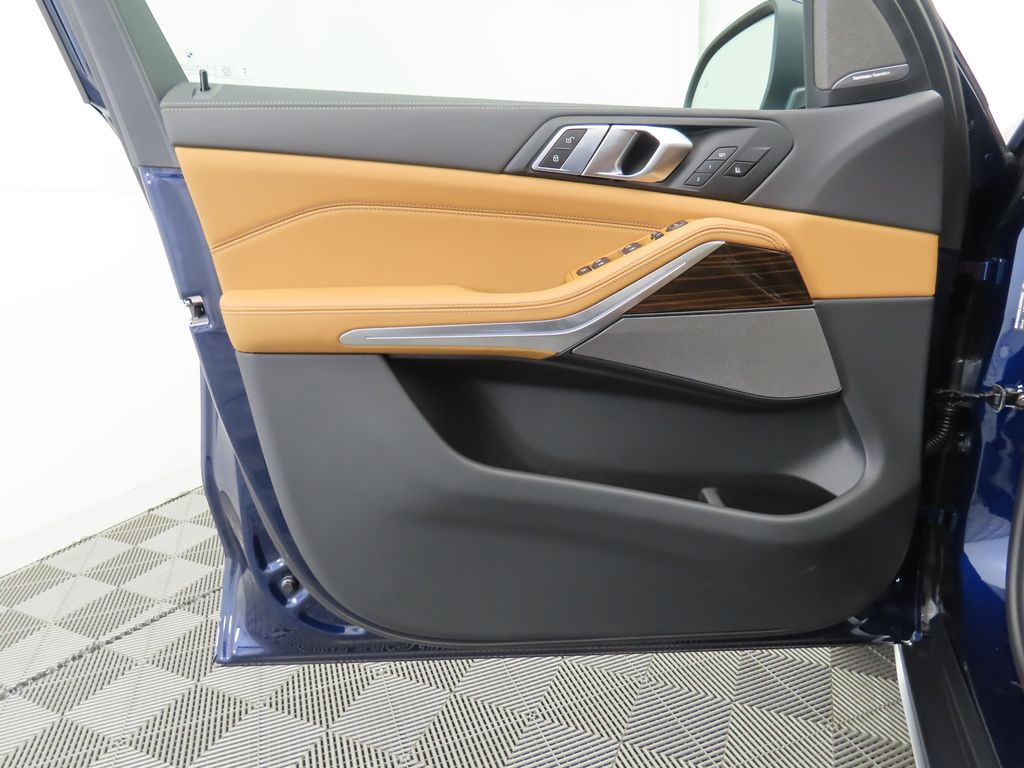 Thumbnail: 2026 BMW X5 - 25