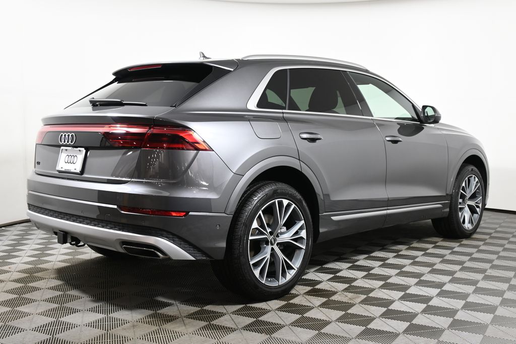 2025 Audi Q8  7