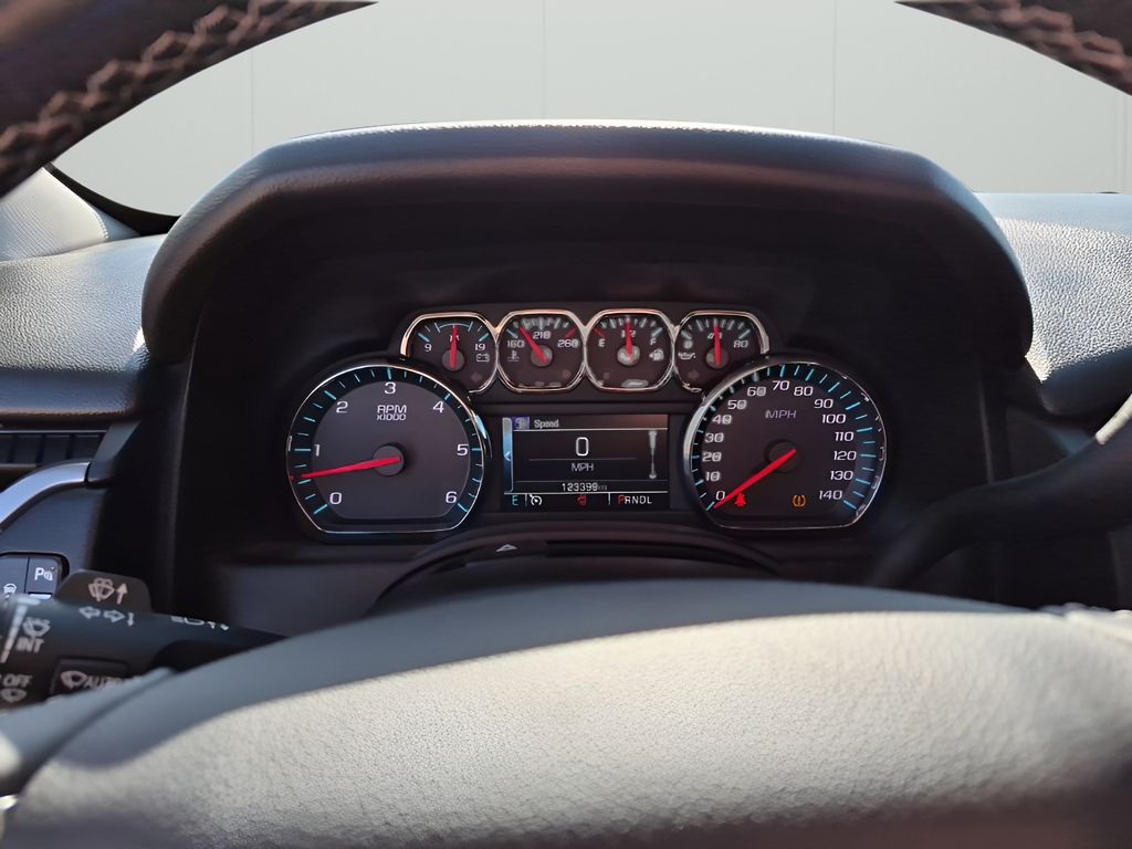 Used Car 2019 Chevrolet Suburban  Lt For Sale Under $25,000 In Austin, Texas