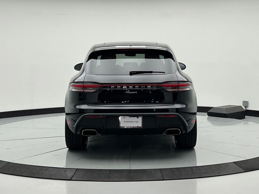Thumbnail: 2026 Porsche Macan - 8