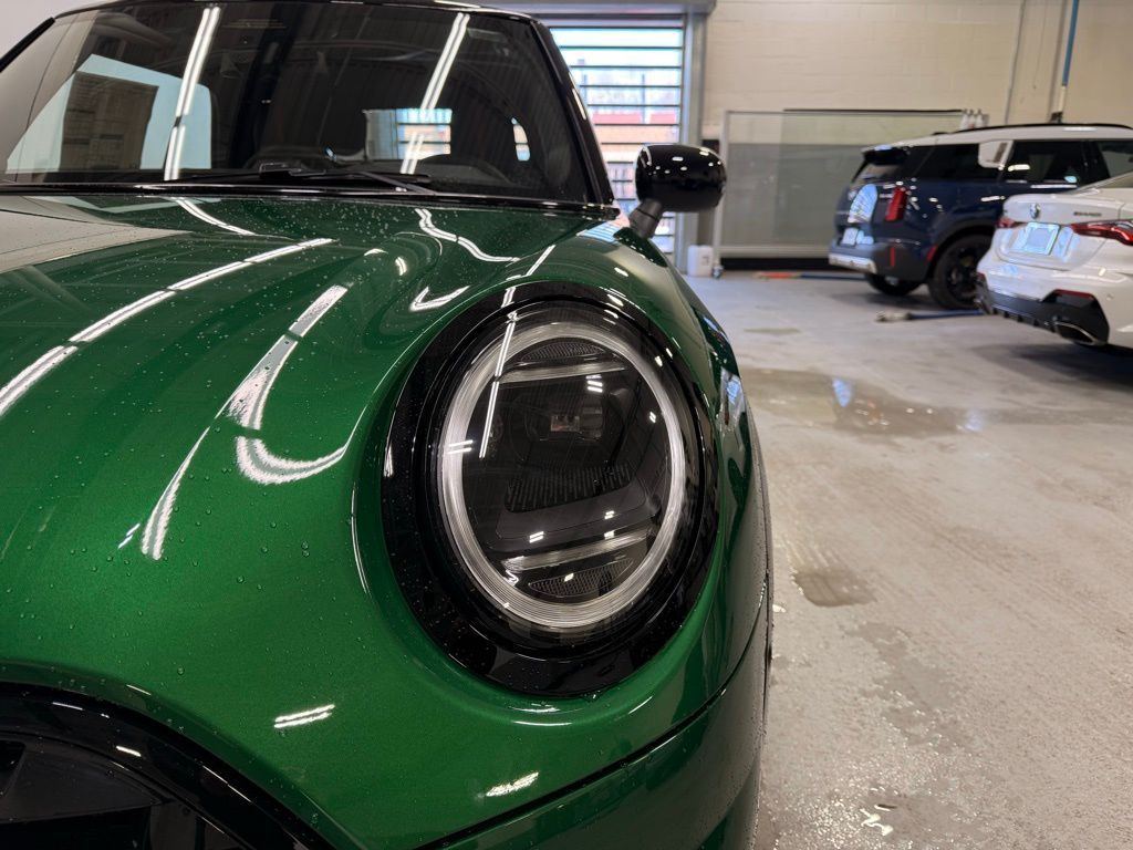 Thumbnail: 2026 MINI Cooper - 9