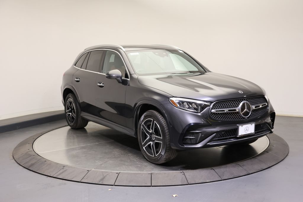 Thumbnail: 2024 Mercedes-Benz GLC - 3
