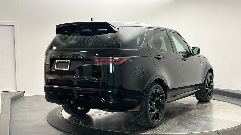 2025 Land Rover Discovery Dynamic SE 5