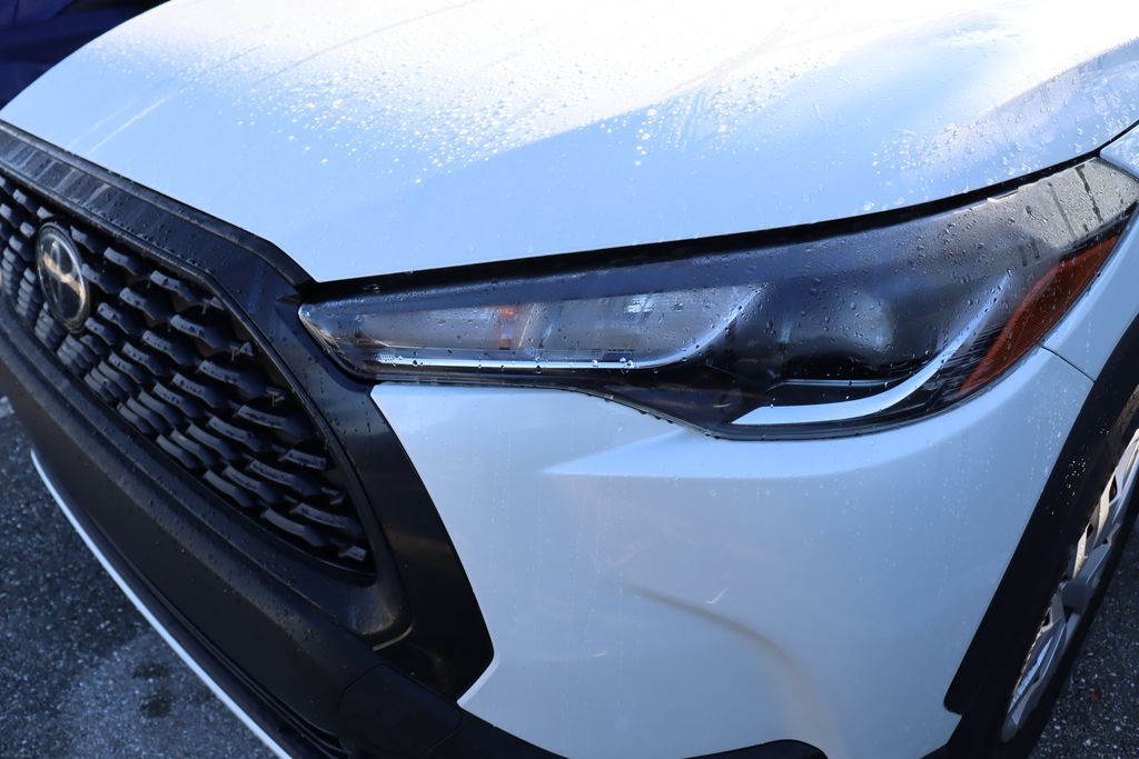 Thumbnail: 2022 Toyota Corolla Cross - 3