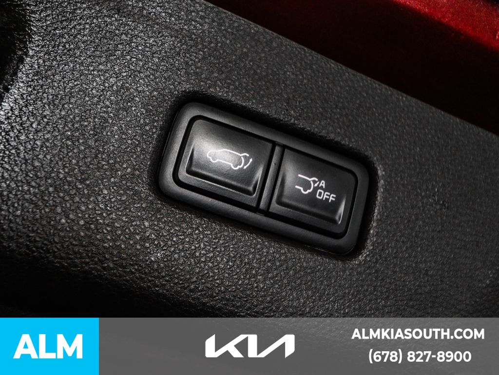 2024 Kia Carnival EX photo 19
