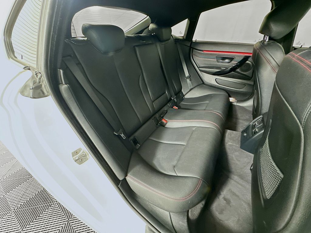 Thumbnail: 2015 BMW 4 Series - 28