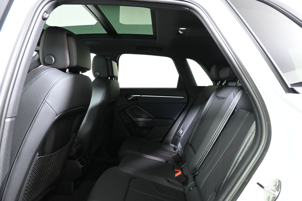 Thumbnail: 2025 Audi Q3 - 28