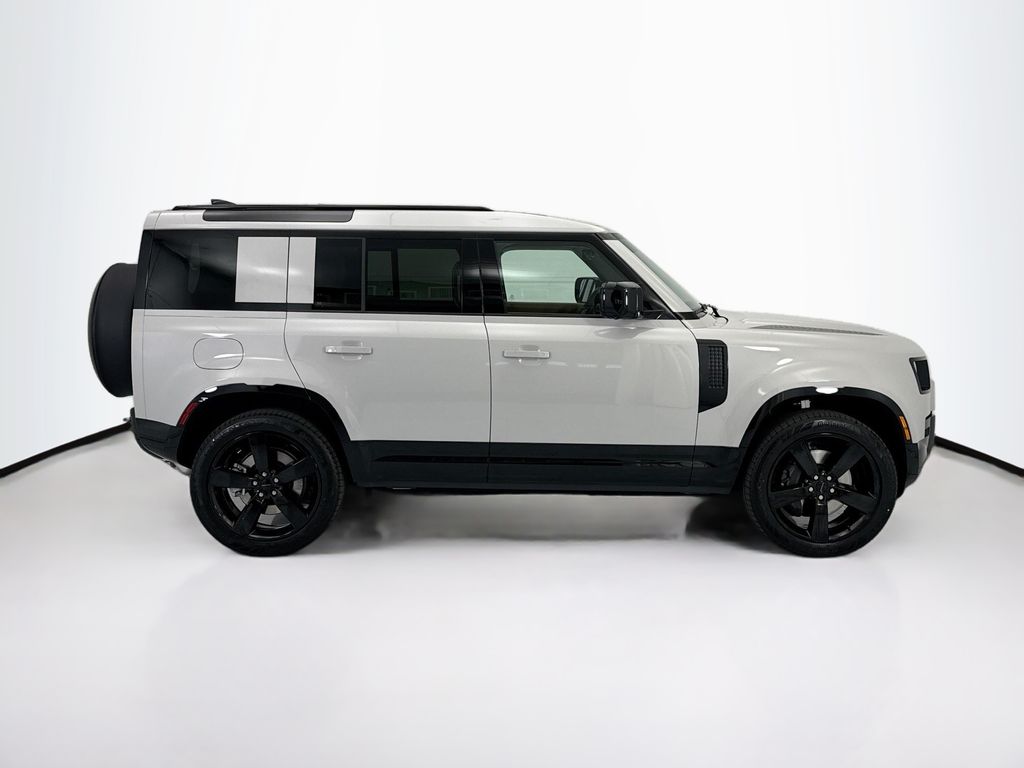 Thumbnail: 2026 Land Rover Defender - 4
