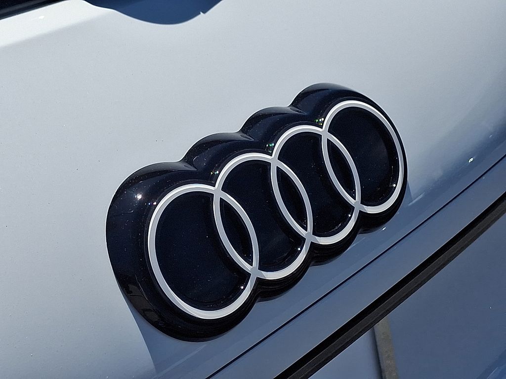 Thumbnail: 2026 Audi Q3 - 25