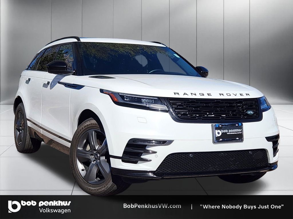 2025 Land Rover Range Rover Velar Dynamic SE