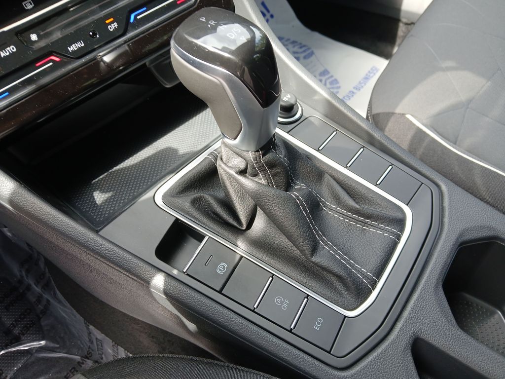 New 2026 Silver Volkswagen 1.5T Sport image 22