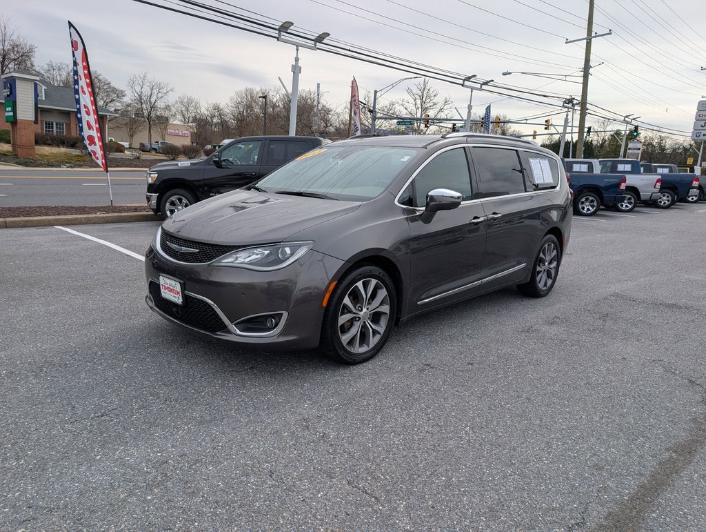 2017 Chrysler Pacifica Limited FWD
