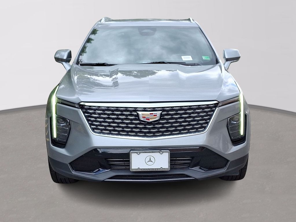 2024 Cadillac XT4 Premium Luxury 2