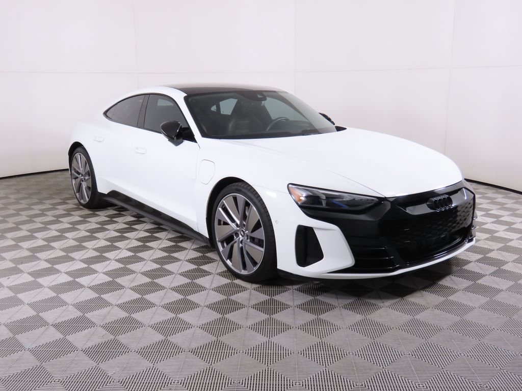 2022 Audi e-tron GT Prestige 3