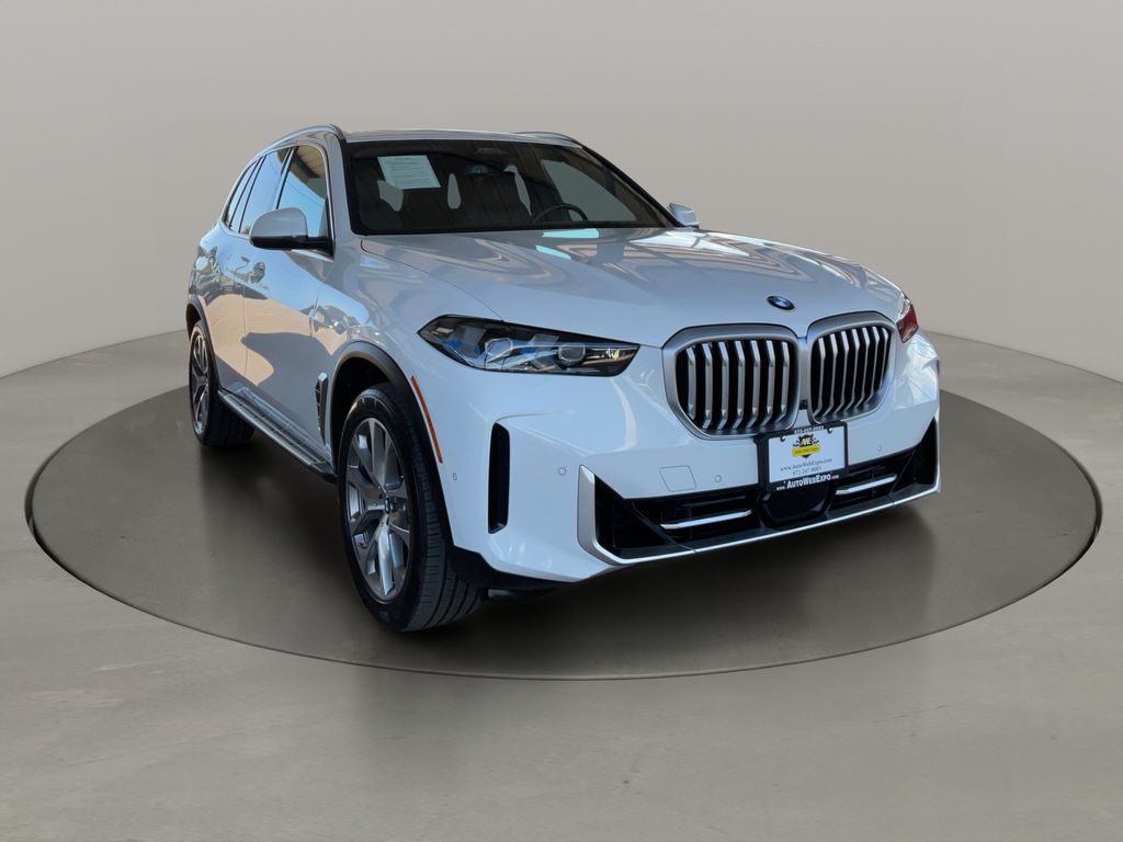Alpine White 2026 BMW X5 SUV / Crossover Rear-Wheel Drive 8-Speed Automatic