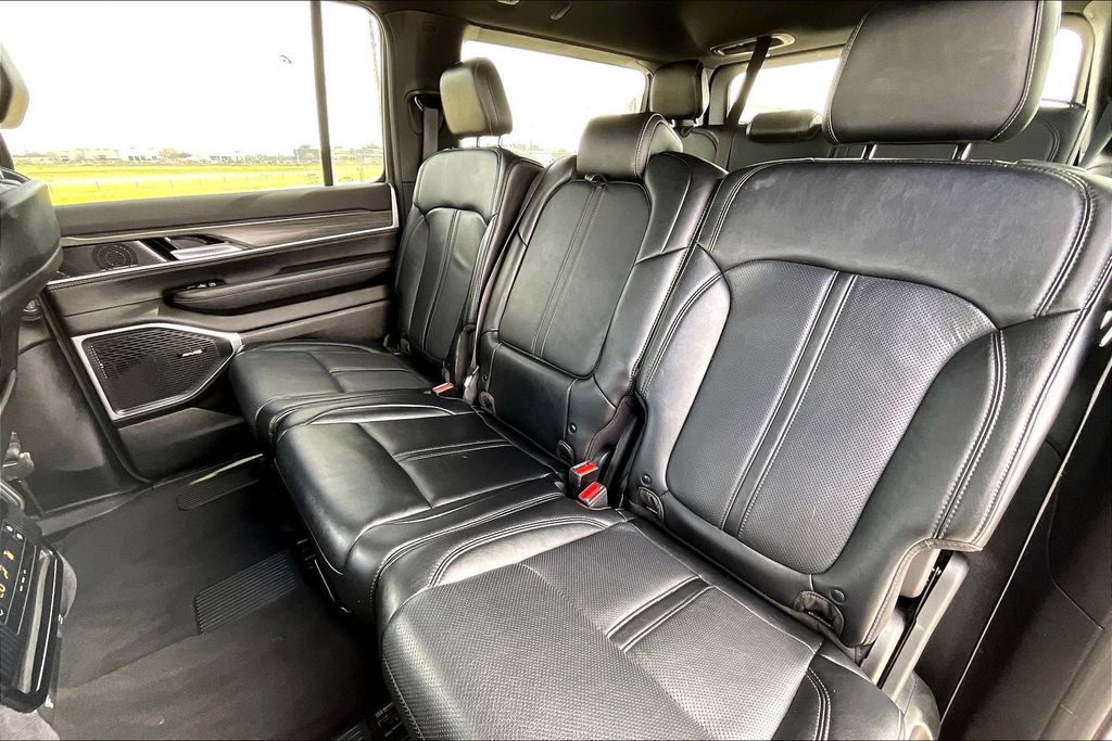 Used 2024 Jeep Wagoneer Series II 4D Sport Utility